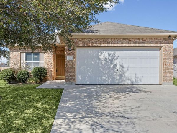 120 Almquist ST, Hutto, TX 78634