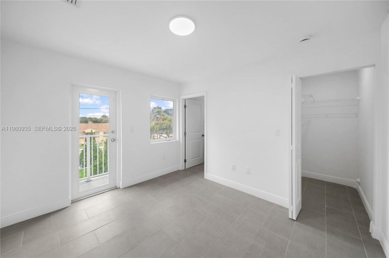 529 NW 56th St , Miami, FL 33127 Photo