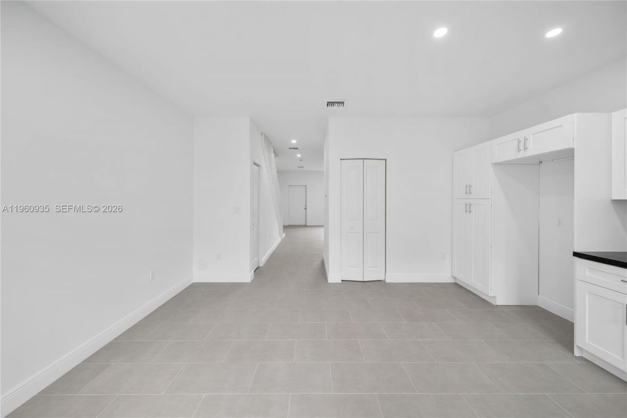 529 NW 56th St , Miami, FL 33127 Photo