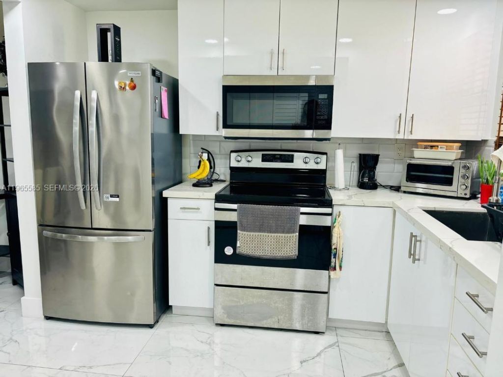 2780 N Pine Island Rd, Unit 101, Sunrise, FL 33322 Photo