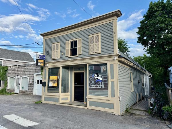 177 Main Street, Unit 2, Newmarket, NH 03857