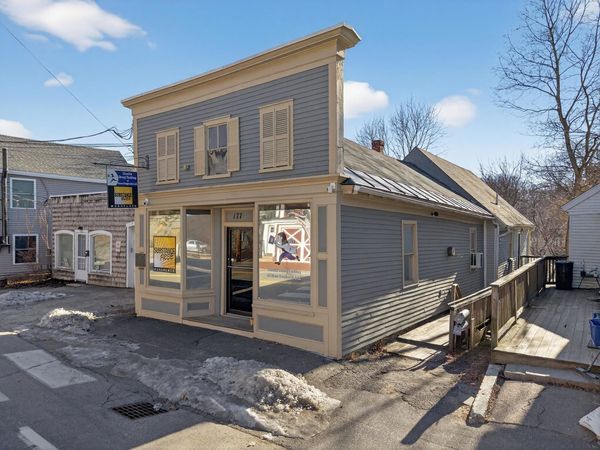 177 Main Street, Unit 2, Newmarket, NH 03857