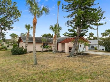 5524 GRIDLEY LANE, NEW PORT RICHEY, FL 34652