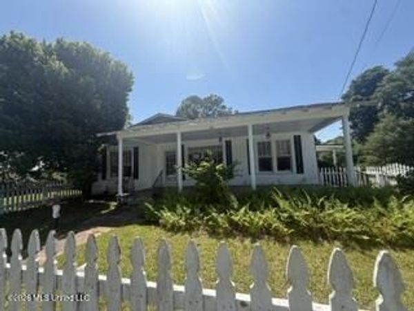 206 S Monroe Street, Calhoun City, MS 38916