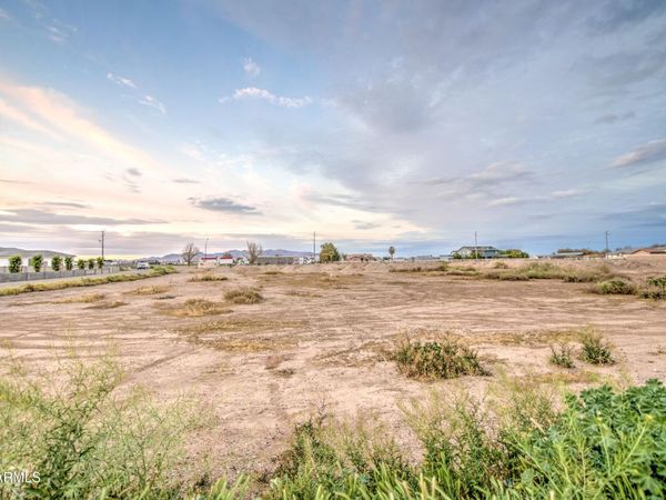 22724 W PASSEO Way, Unit 3, Buckeye, AZ 85326