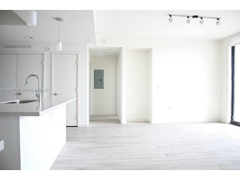 999 SW 1st Ave , Unit 2106, Miami, FL 33130 Photo
