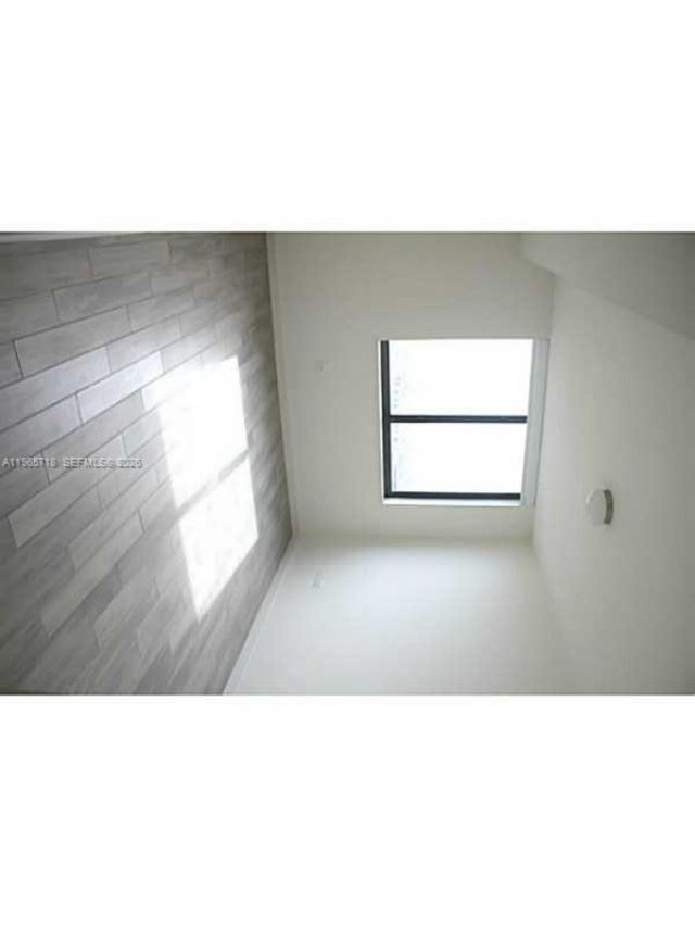 999 SW 1st Ave , Unit 2106, Miami, FL 33130 Photo