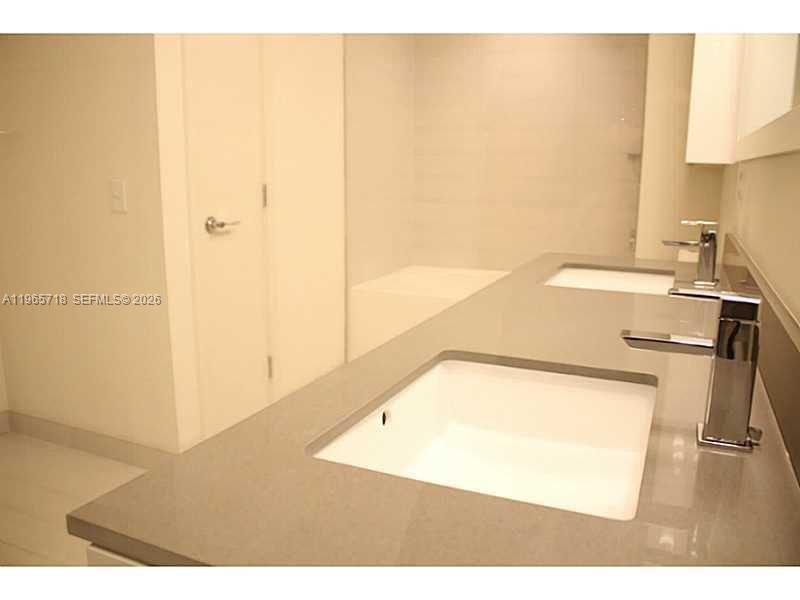 999 SW 1st Ave , Unit 2106, Miami, FL 33130 Photo