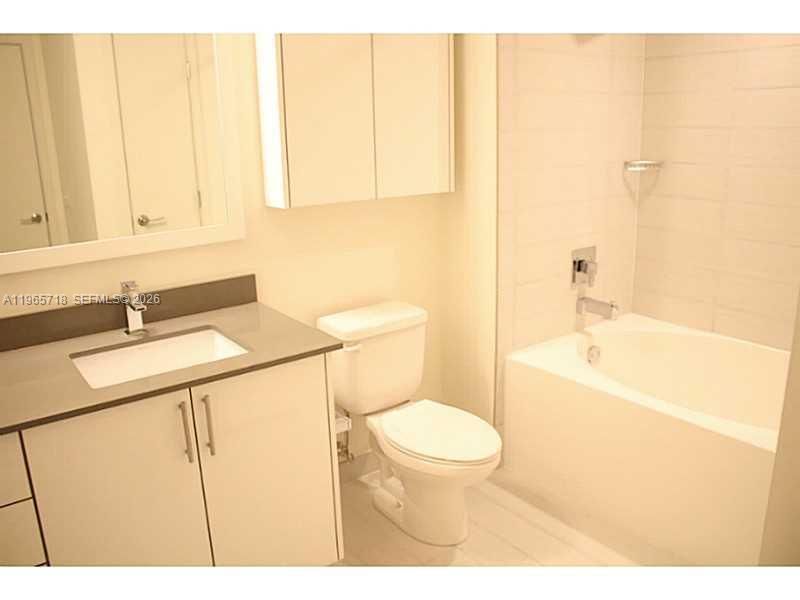 999 SW 1st Ave , Unit 2106, Miami, FL 33130 Photo