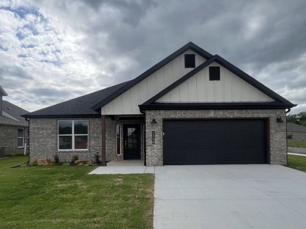 2308 N Zane Street, Siloam Springs, AR 72761