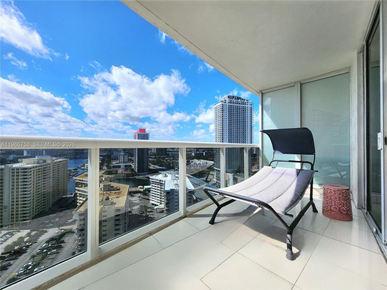 1800 S Ocean Dr, Unit 2406, Hallandale Beach, FL 33009 Photo
