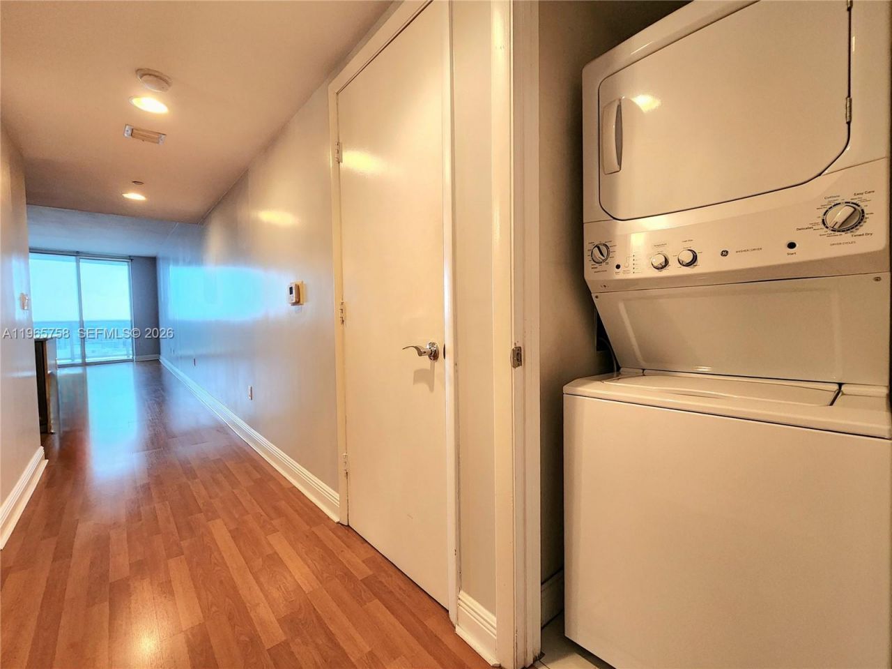 1800 S Ocean Dr, Unit 2406, Hallandale Beach, FL 33009 Photo
