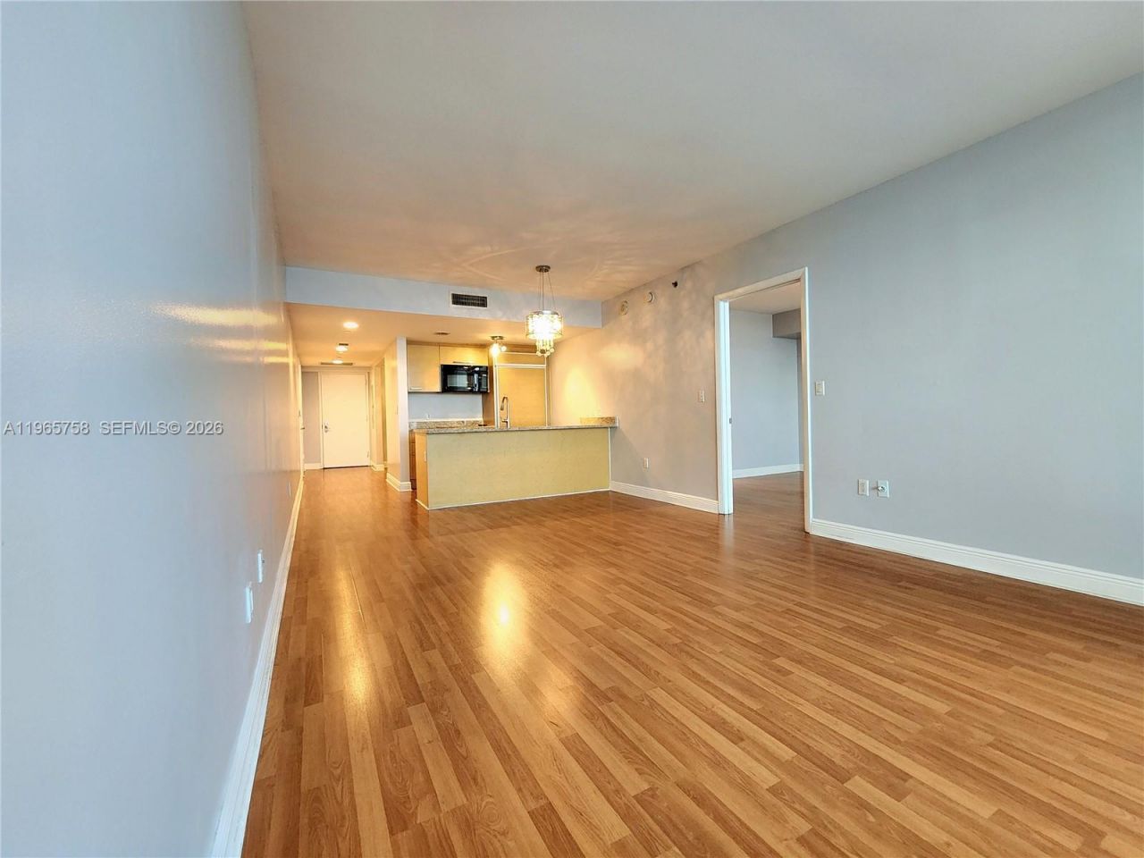 1800 S Ocean Dr, Unit 2406, Hallandale Beach, FL 33009 Photo