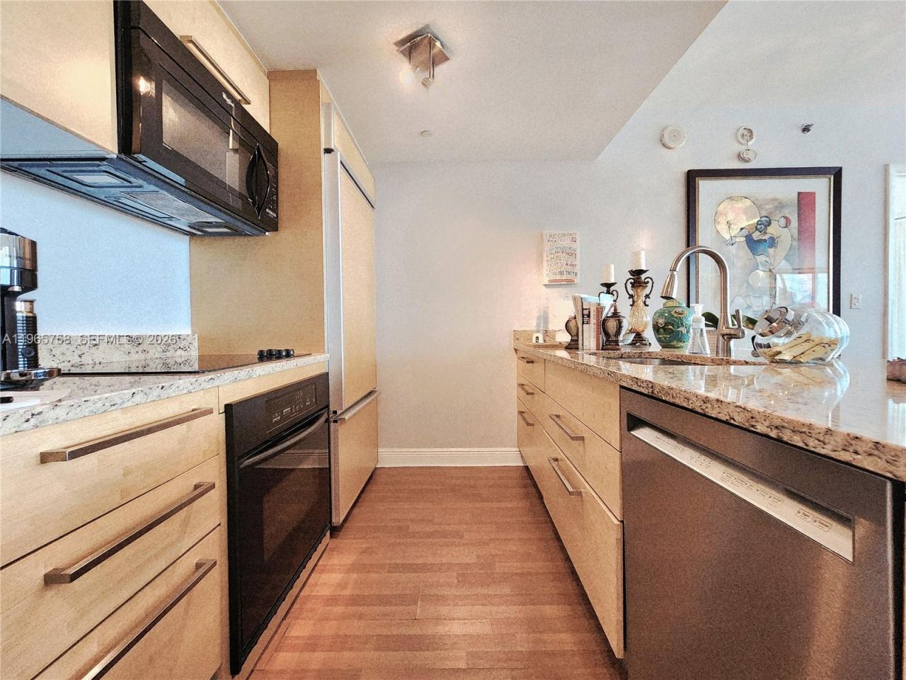 1800 S Ocean Dr, Unit 2406, Hallandale Beach, FL 33009 Photo