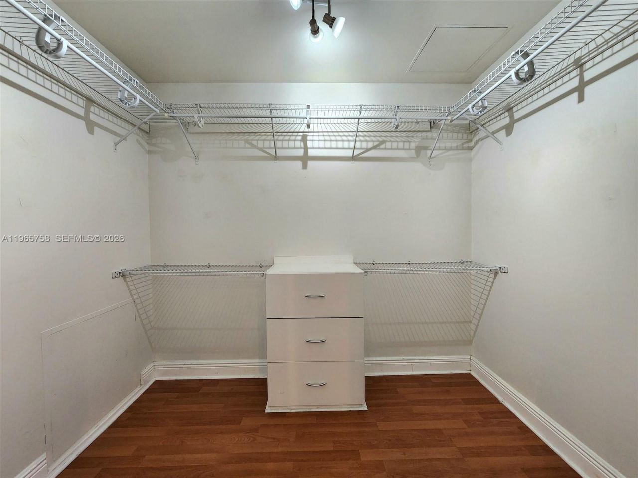 1800 S Ocean Dr, Unit 2406, Hallandale Beach, FL 33009 Photo