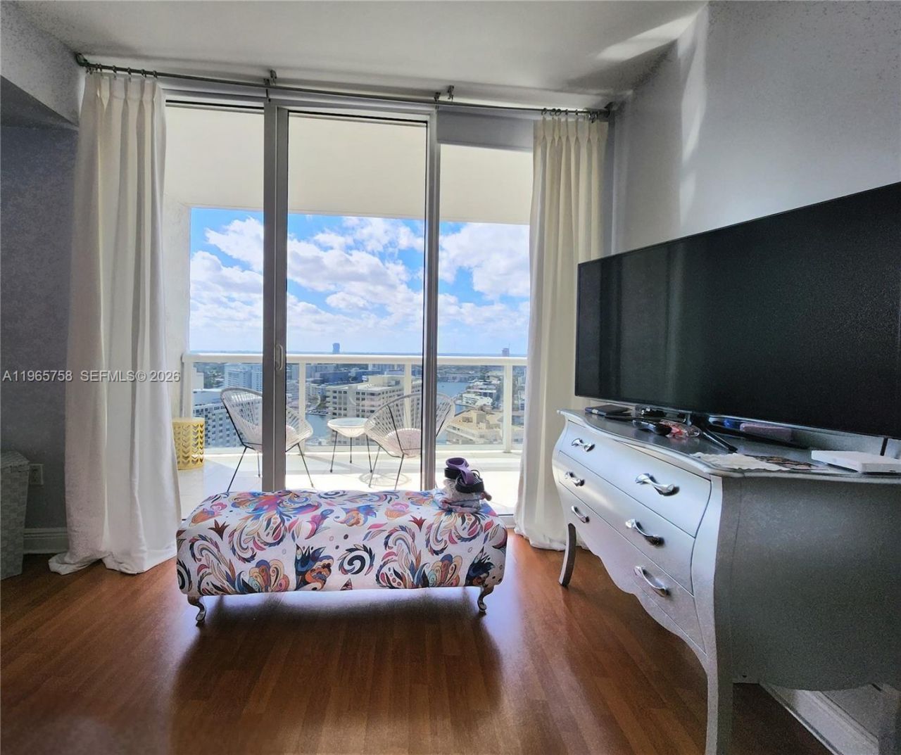 1800 S Ocean Dr, Unit 2406, Hallandale Beach, FL 33009 Photo