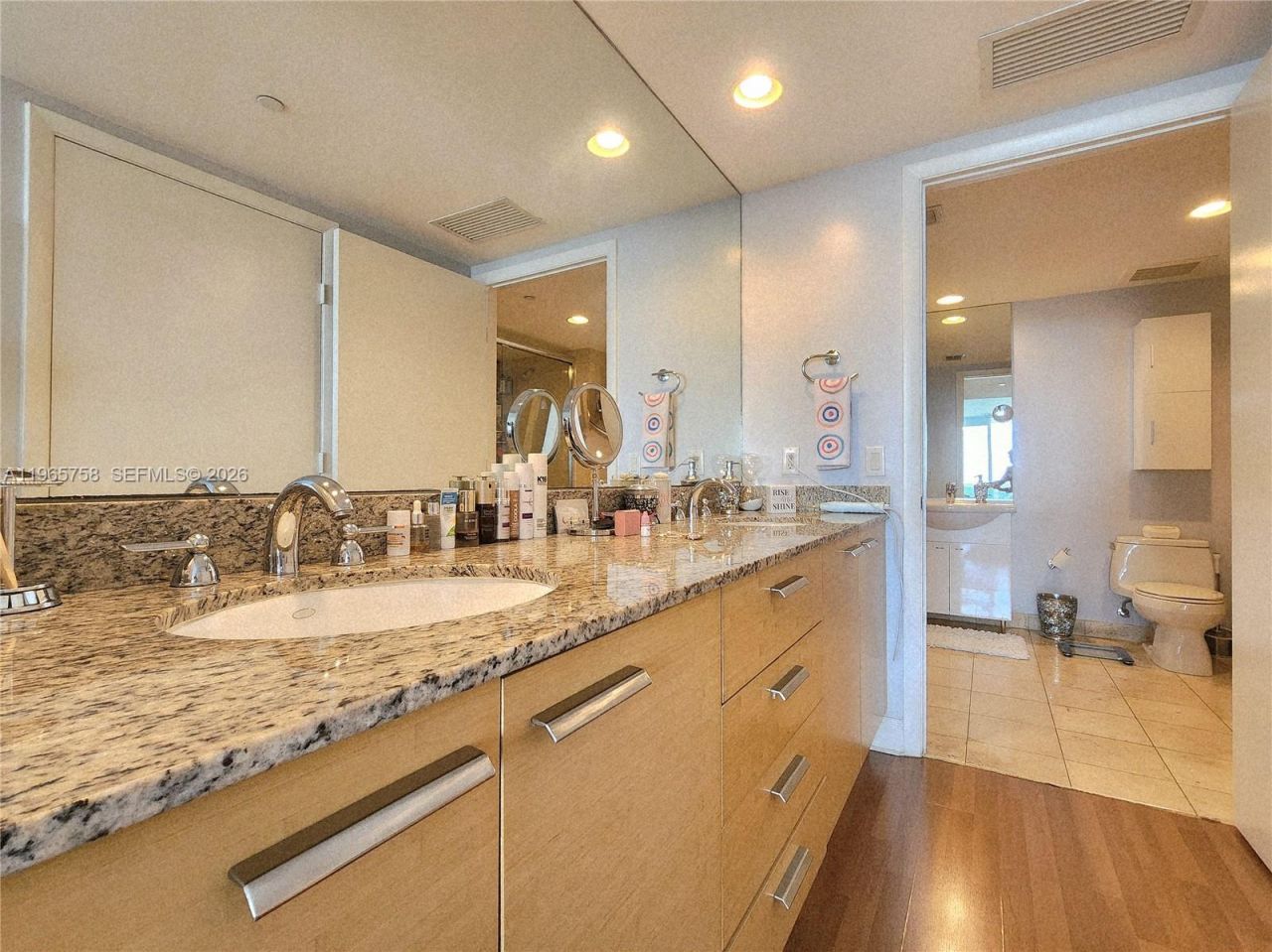 1800 S Ocean Dr, Unit 2406, Hallandale Beach, FL 33009 Photo