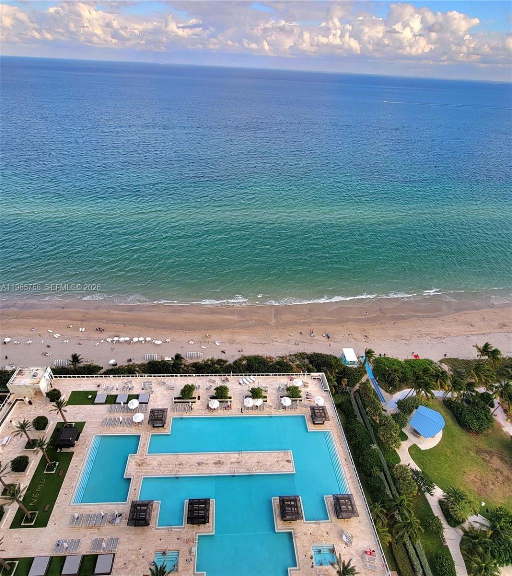 1800 S Ocean Dr, Unit 2406, Hallandale Beach, FL 33009 Photo
