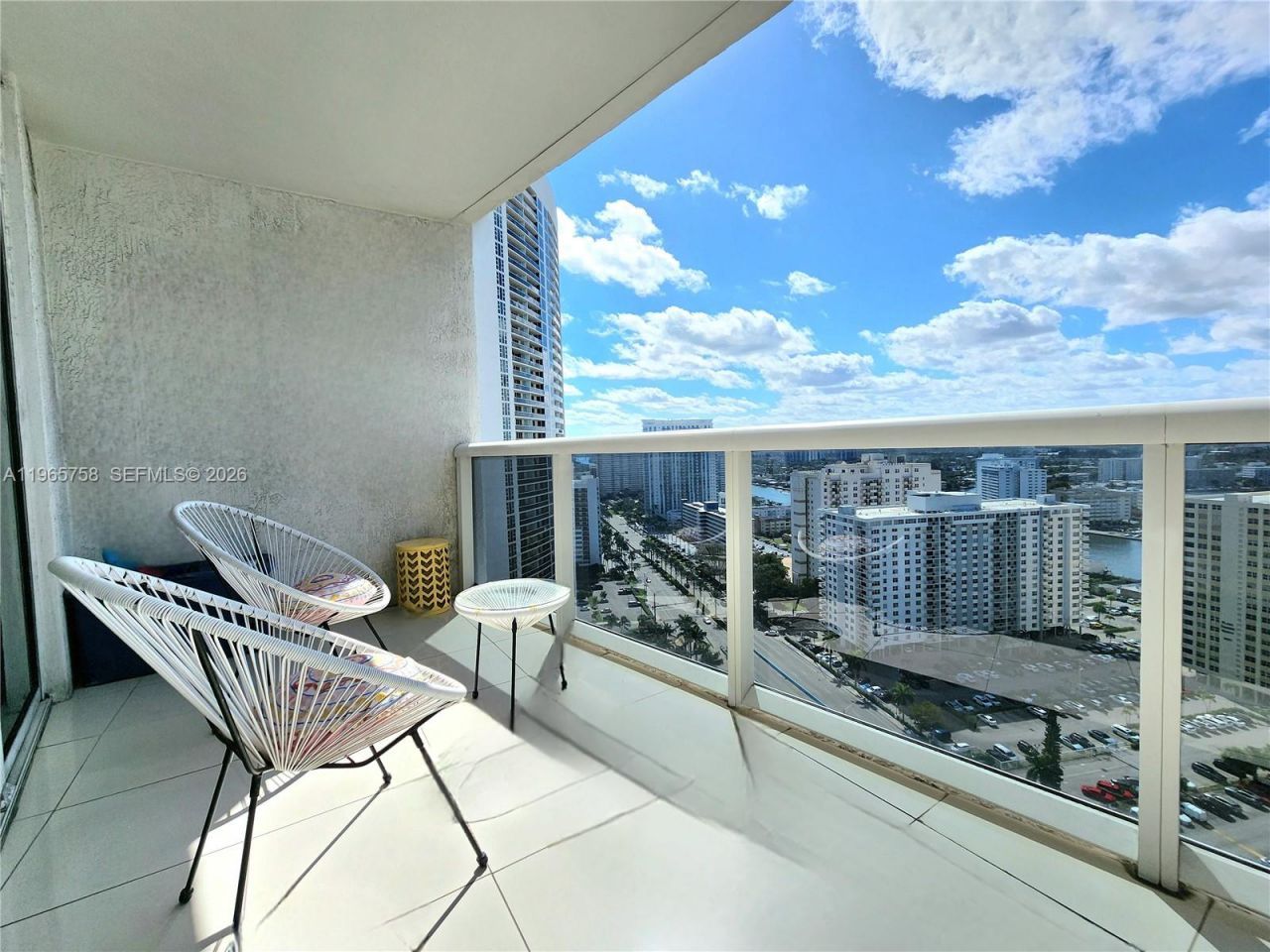 1800 S Ocean Dr, Unit 2406, Hallandale Beach, FL 33009 Photo