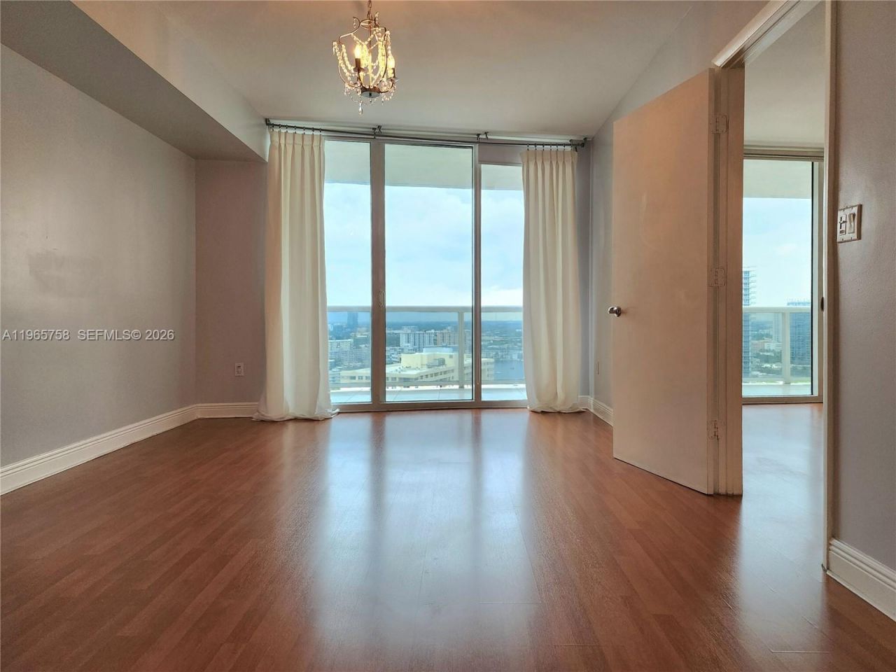 1800 S Ocean Dr, Unit 2406, Hallandale Beach, FL 33009 Photo