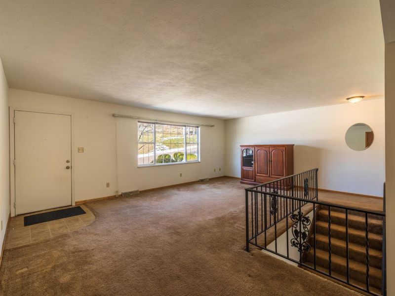 44 Strathmore Boulevard, Athens, OH 45701 Photo 7