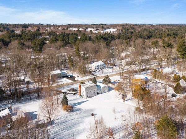 26 Devonshire Lane, Londonderry, NH 03053