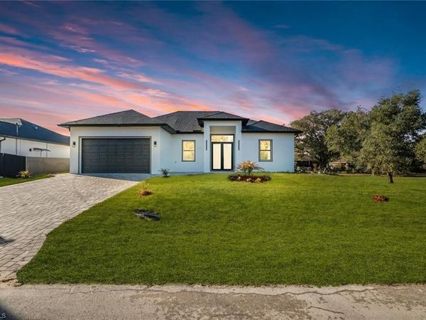 2803 3rd ST W, LEHIGH ACRES, FL 33971