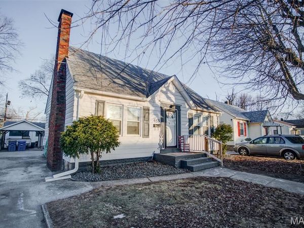 453 George Street, Wood River, IL 62095