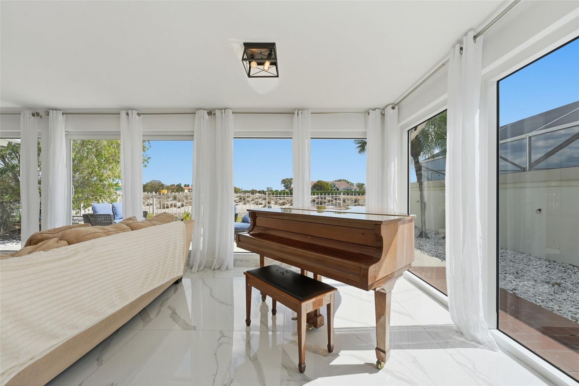 1530 Wilderness Road, West Palm Beach, FL 33409 Photo