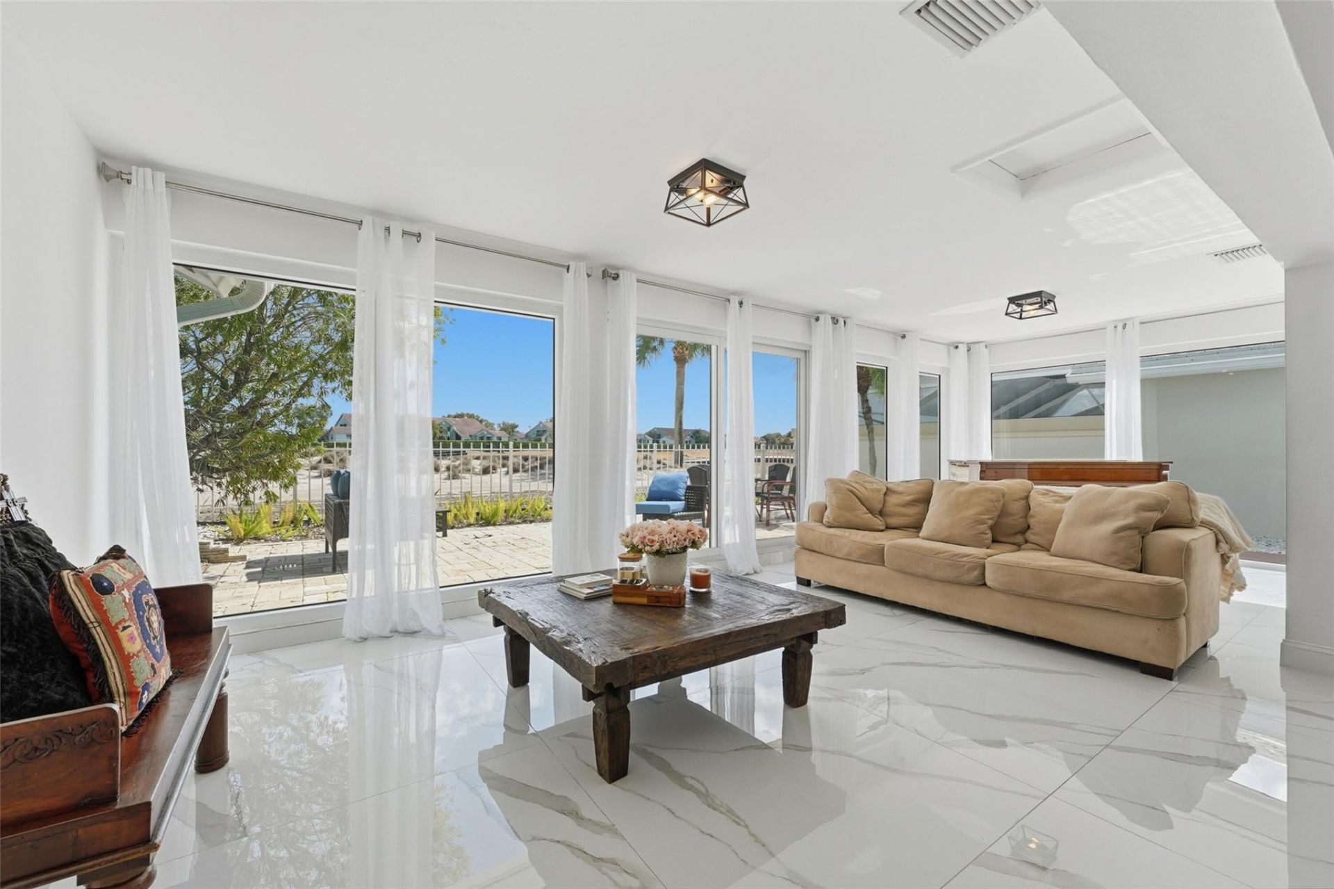 1530 Wilderness Road, West Palm Beach, FL 33409 Photo