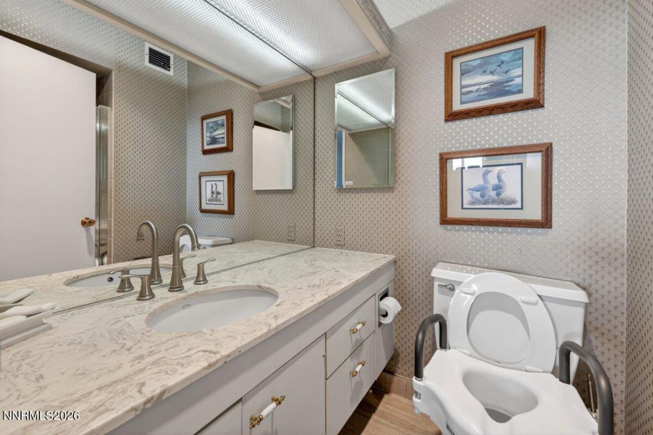 100 N Arlington Avenue, Unit 15e, Reno, NV 89501 Photo