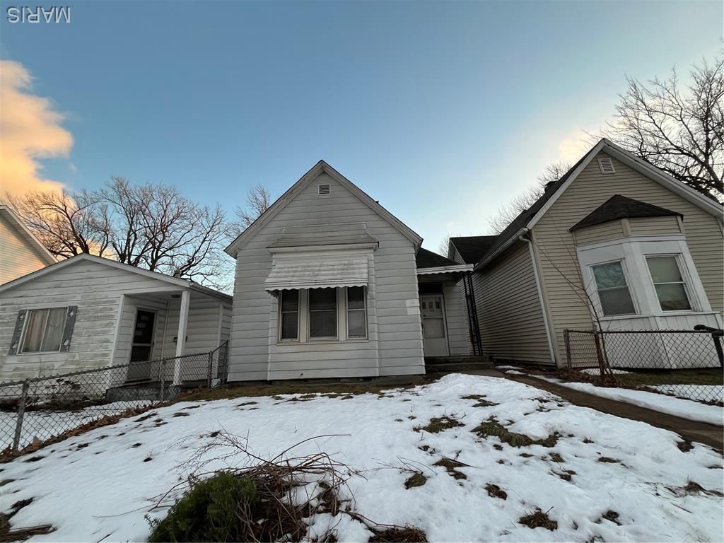 1608 3rd Street, Madison, IL 62060 Main Photo