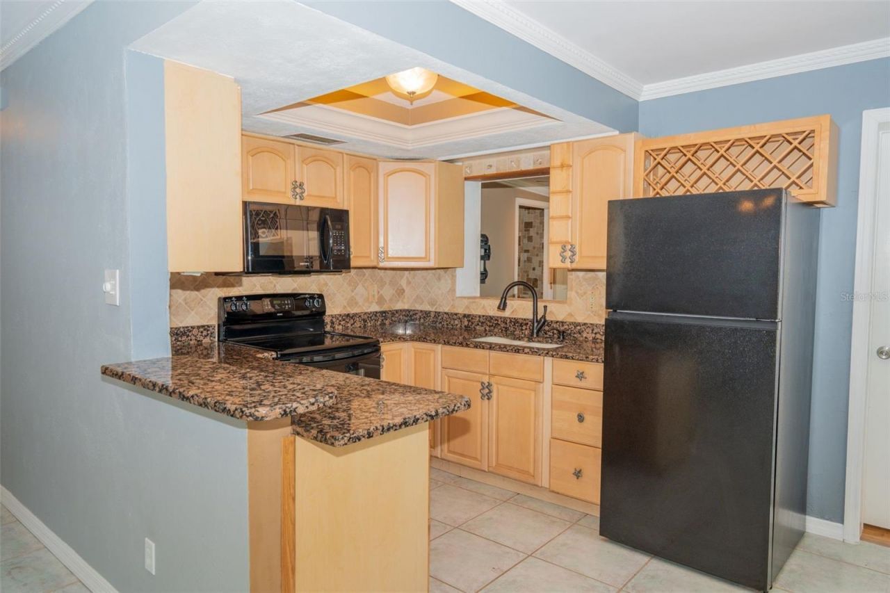 619 Garland Street N, Saint Petersburg, FL 33703 Photo