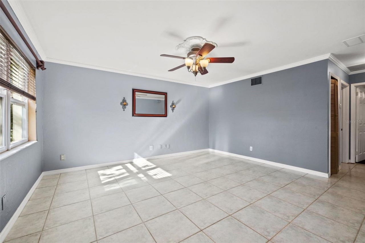619 Garland Street N, Saint Petersburg, FL 33703 Photo