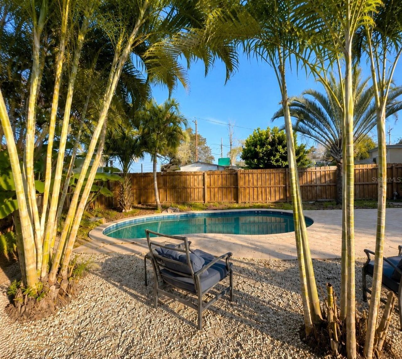 619 Garland Street N, Saint Petersburg, FL 33703 Photo