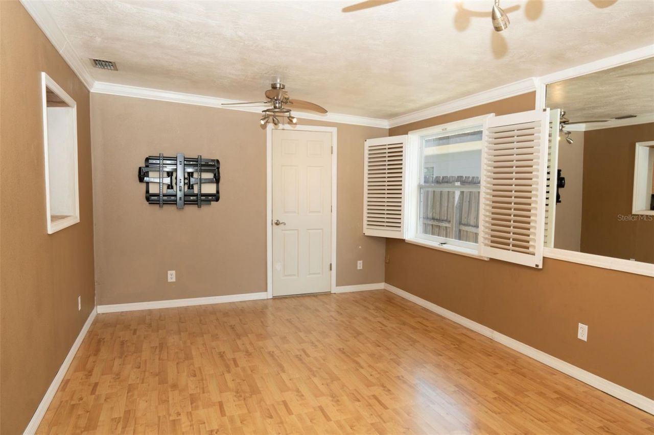 619 Garland Street N, Saint Petersburg, FL 33703 Photo