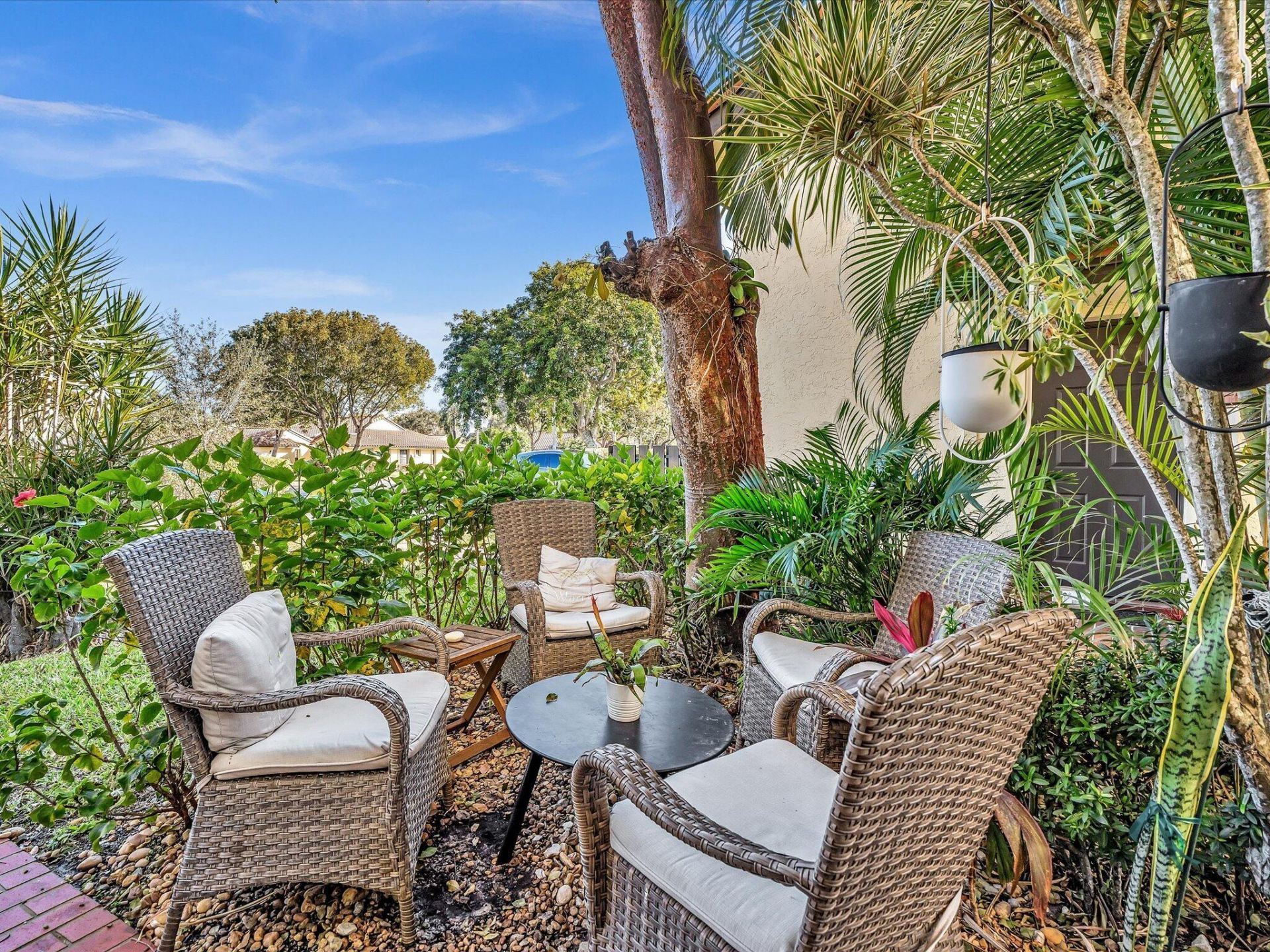 10215 N Circle Lake Drive, Unit 201, Boynton Beach, FL 33437 Photo