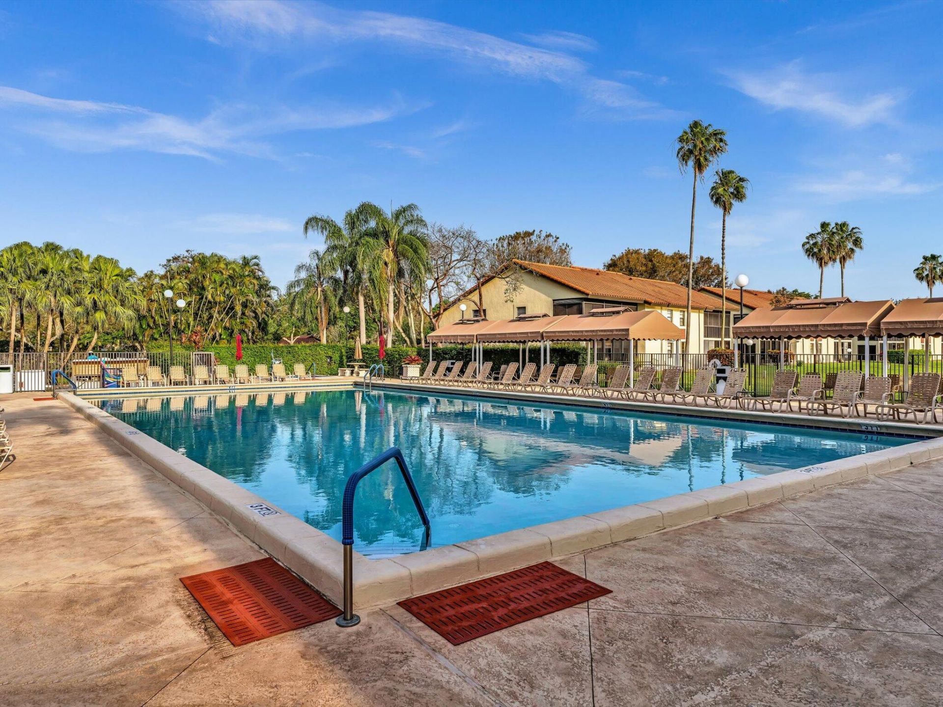 10215 N Circle Lake Drive, Unit 201, Boynton Beach, FL 33437 Photo