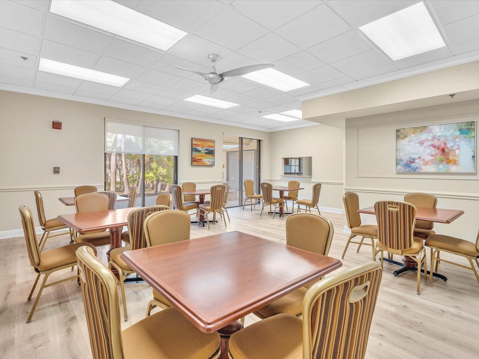 10215 N Circle Lake Drive, Unit 201, Boynton Beach, FL 33437 Photo