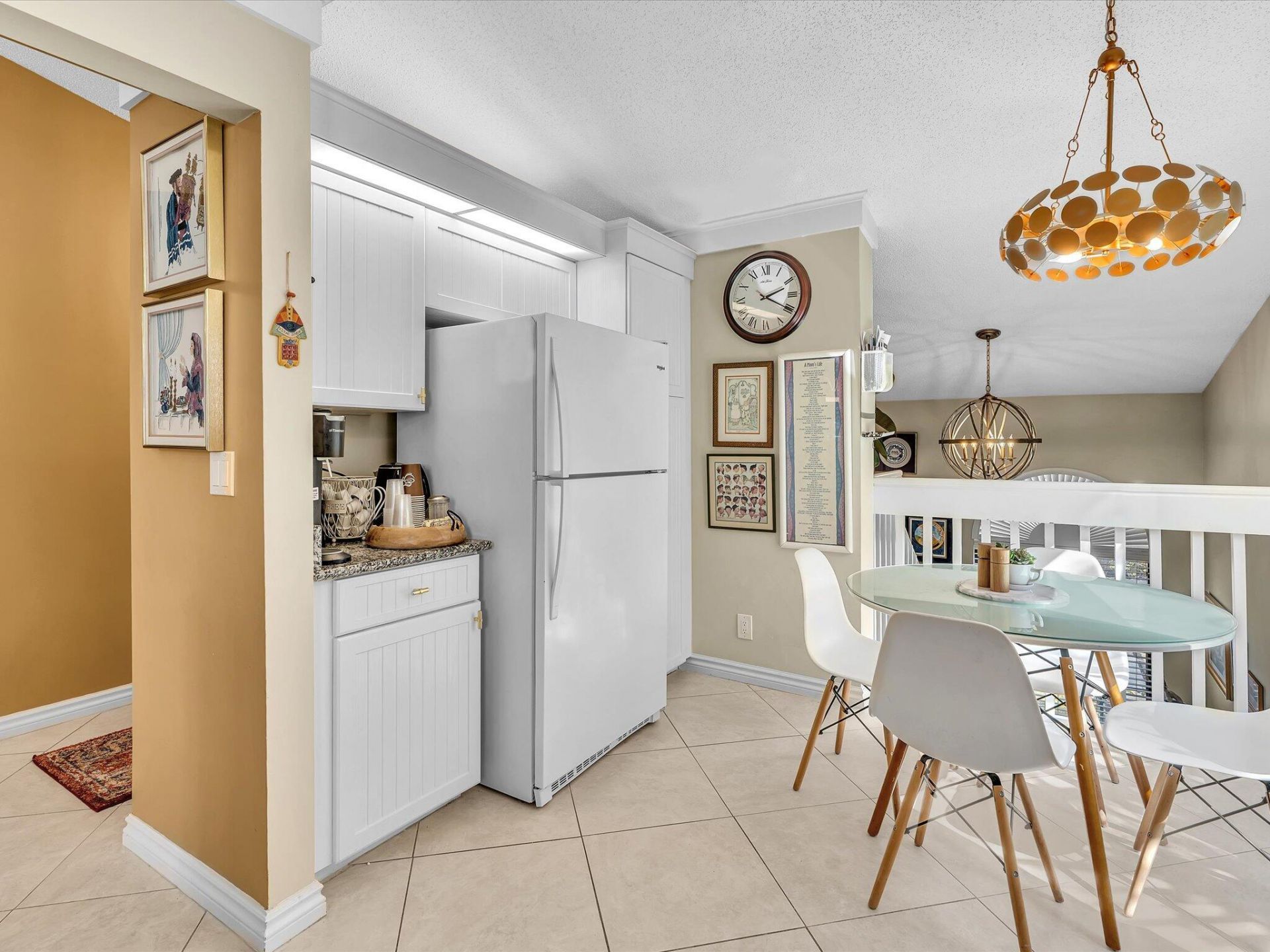10215 N Circle Lake Drive, Unit 201, Boynton Beach, FL 33437 Photo