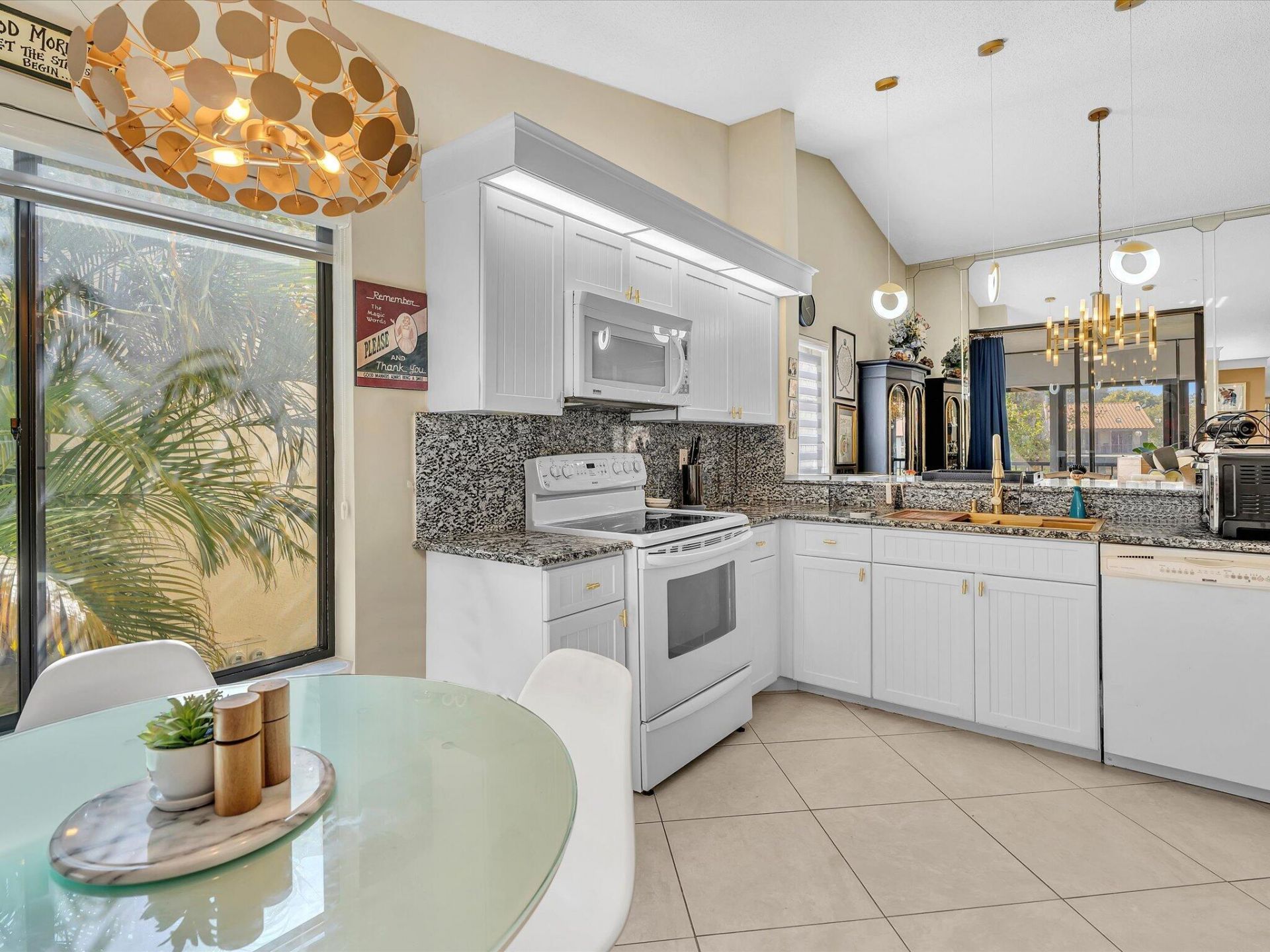 10215 N Circle Lake Drive, Unit 201, Boynton Beach, FL 33437 Photo