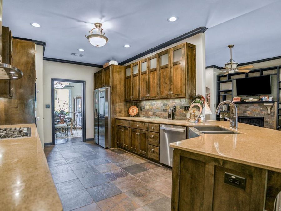 Property Image 23