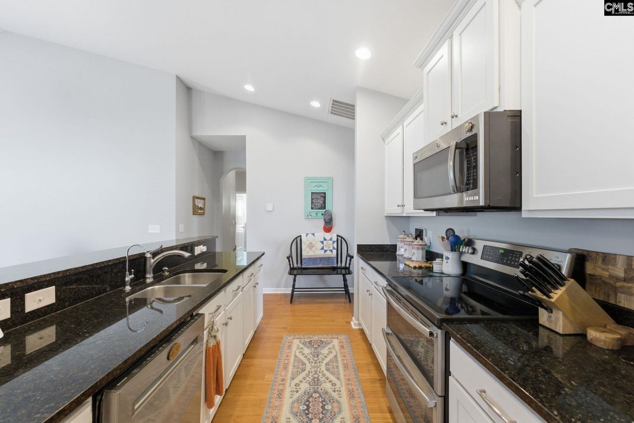 117 Bonhill Drive Photo 12