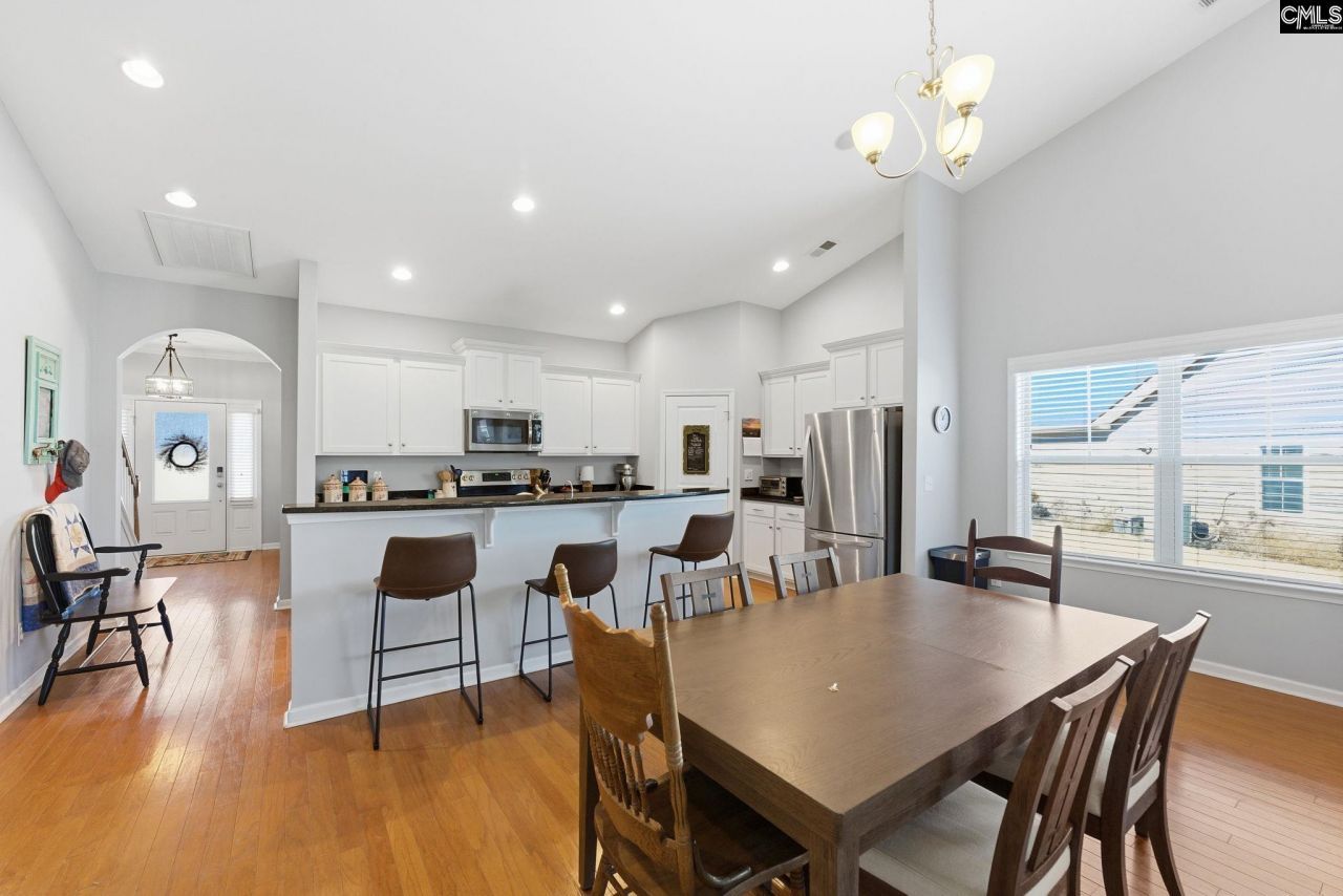 117 Bonhill Drive Photo 15