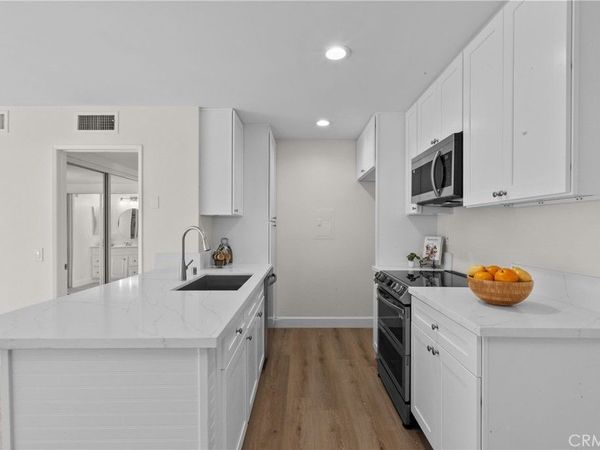 23515 Lyons Ave, Unit 267, Valencia, CA 91355