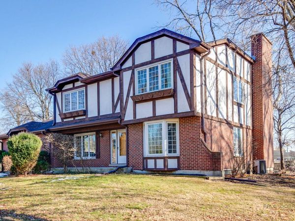 188 W Center Street, Wood Dale, IL 60191