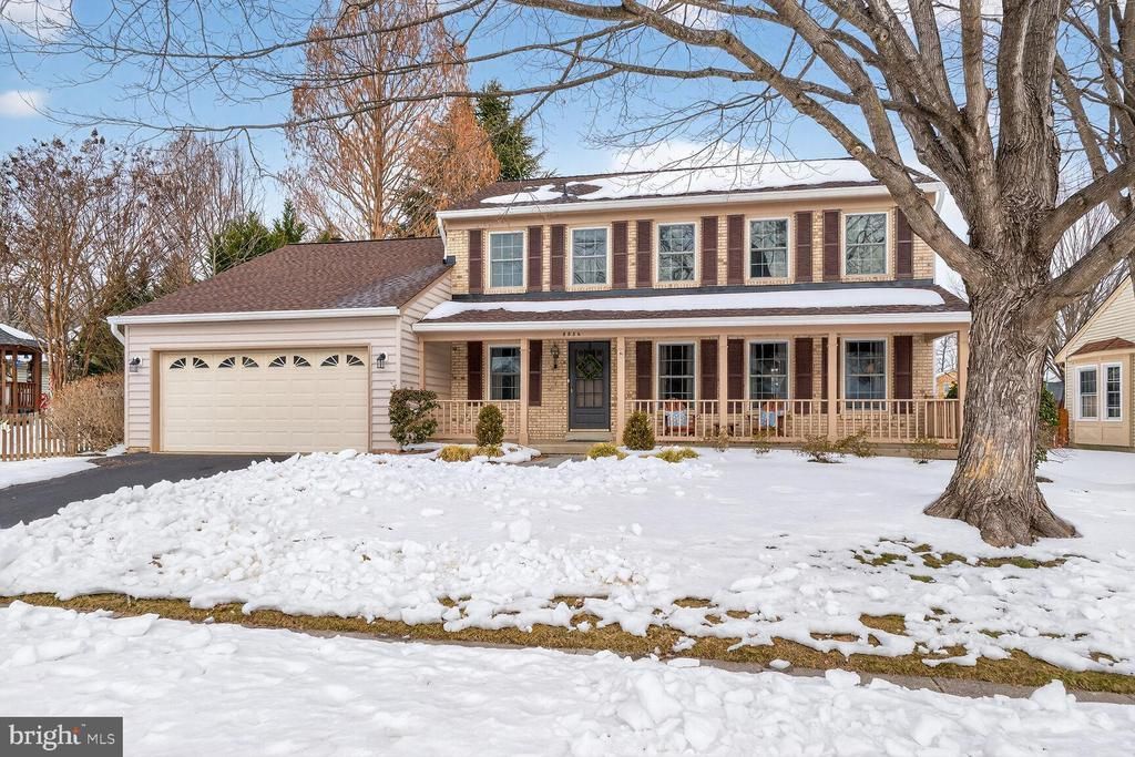 8836 Shadowlake Way, Springfield, VA 22153 Main Photo