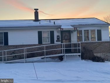 3428 RAYMOND STREET, READING, PA 19605