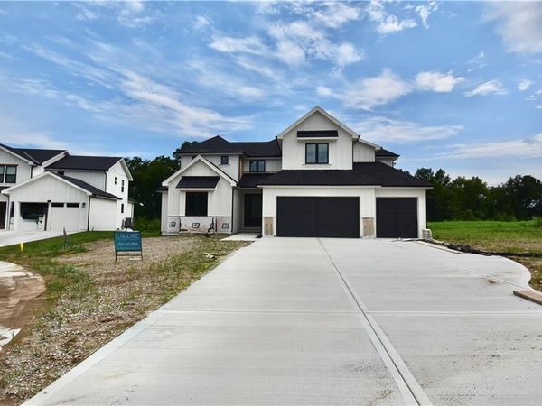 8369 NE 77th Terrace, Kansas City, MO 64158