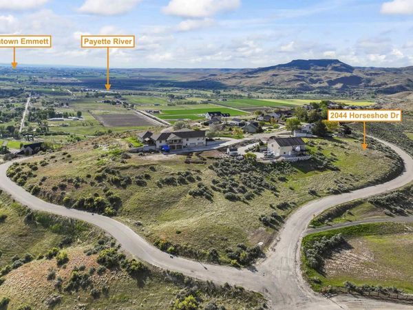 2044 Horseshoe Dr., Emmett, ID 83617